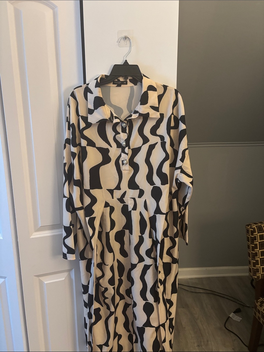 SHEIN Black & Cream Abstract Button-Front Midi Dress